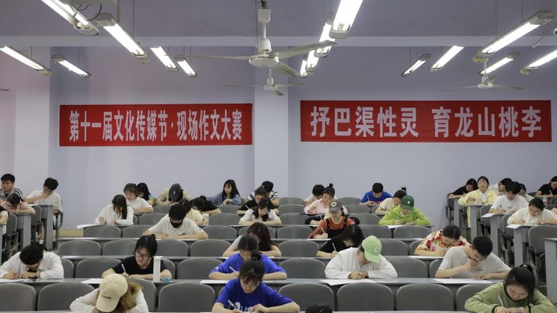 深圳宣传片拍摄的成本涉及多个方面，主要包括：